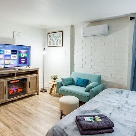 Studio W/ King Bed Near Dwtn روتشستر المظهر الخارجي الصورة