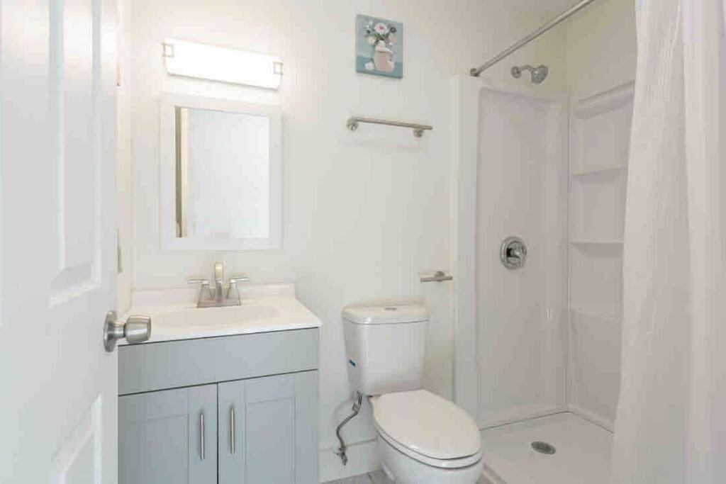 Studio W/ King Bed Near Dwtn روتشستر المظهر الخارجي الصورة